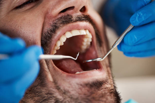 Best Emergency Treatment for Toothache in Oostburg, WI