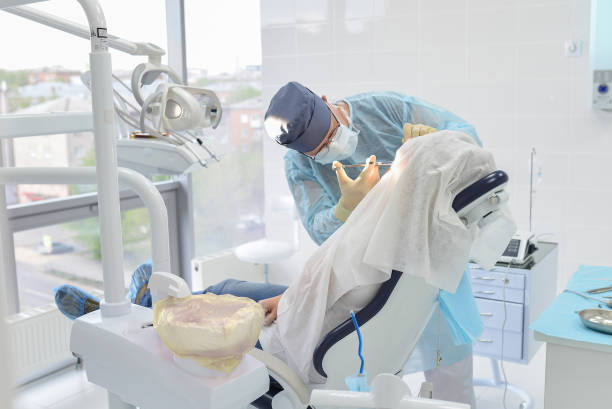 Best Emergency Tooth Extraction in Oostburg, WI